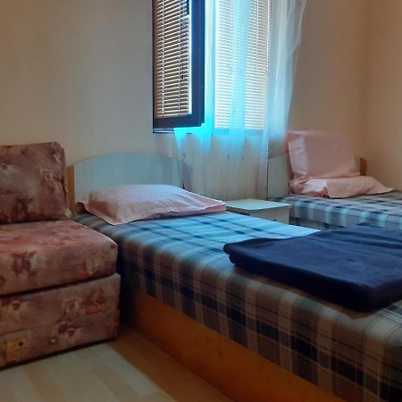Guest House Edelvais Dve Mogili Экстерьер фото