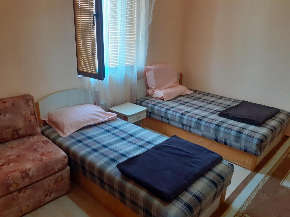 Guest House Edelvais Dve Mogili Экстерьер фото