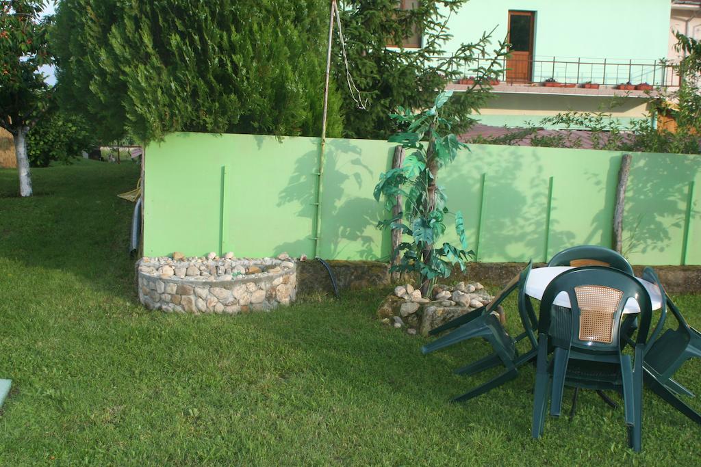 Guest House Edelvais Dve Mogili Экстерьер фото